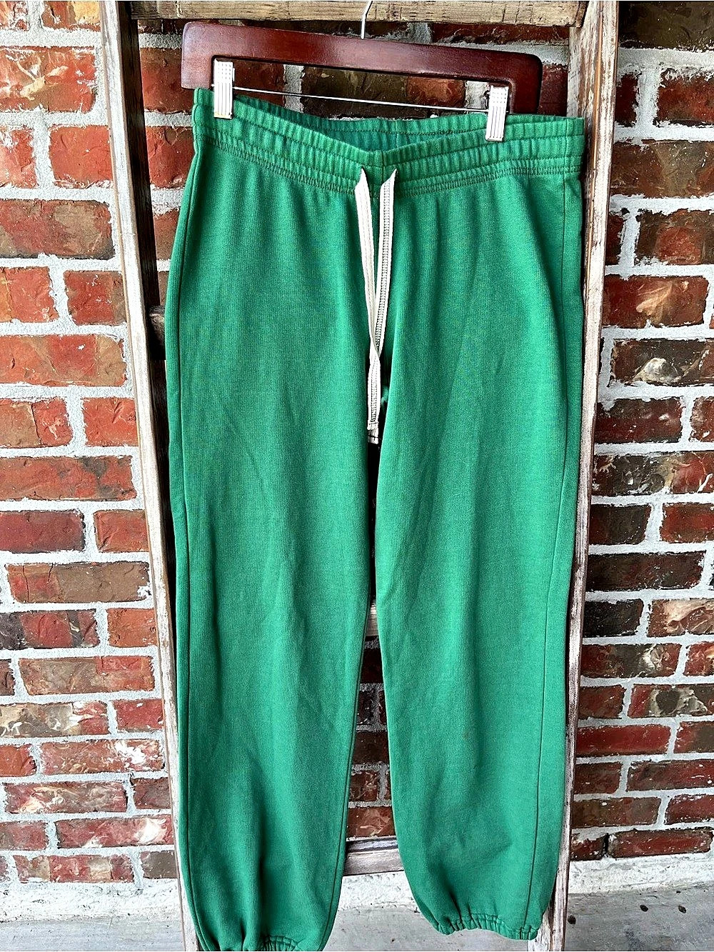 Mossimo Supply Co. Green Jogger Pants Size Medium Like New